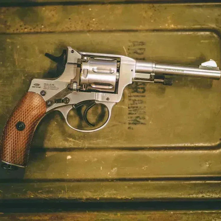 Nagant M1895 - Full Metall CO2 Drevet Revolver - 4.5mm BB