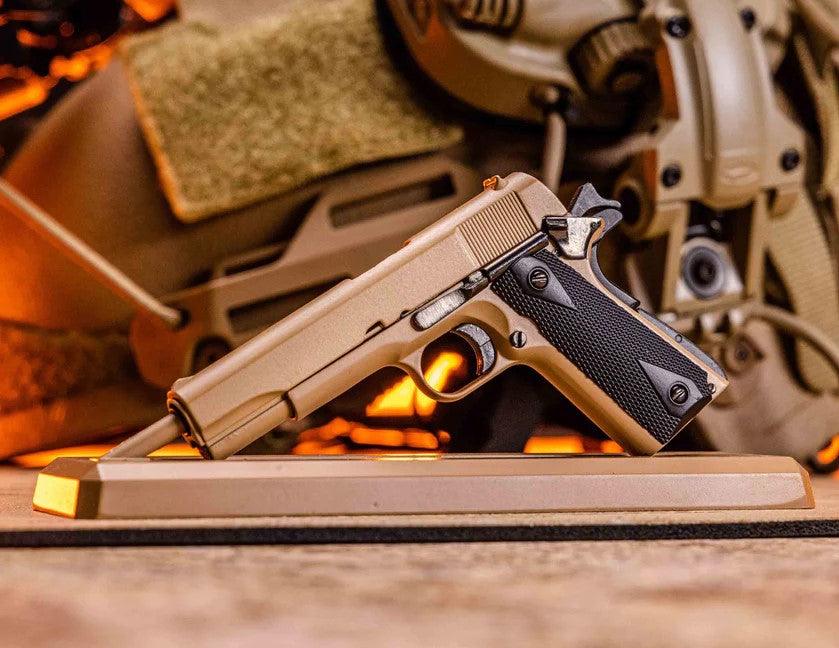 Ziegenpistolen - Mini 1911 - Replika Modell - Coyote - Game-On.no