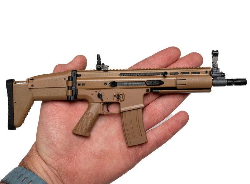 Goatguns - Mini SCAR - Replika model - TAN - Game-On.com