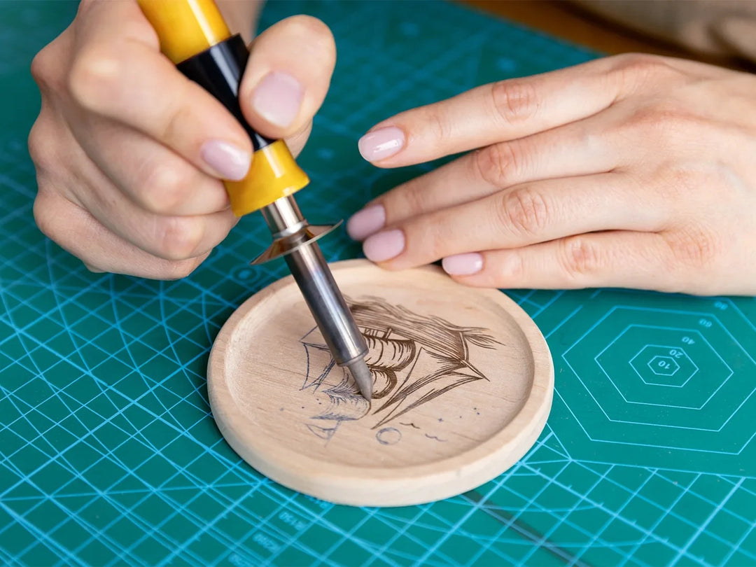BeaverCraft DIY Trebrenningssett - Bordbrikker - brenning av motiv