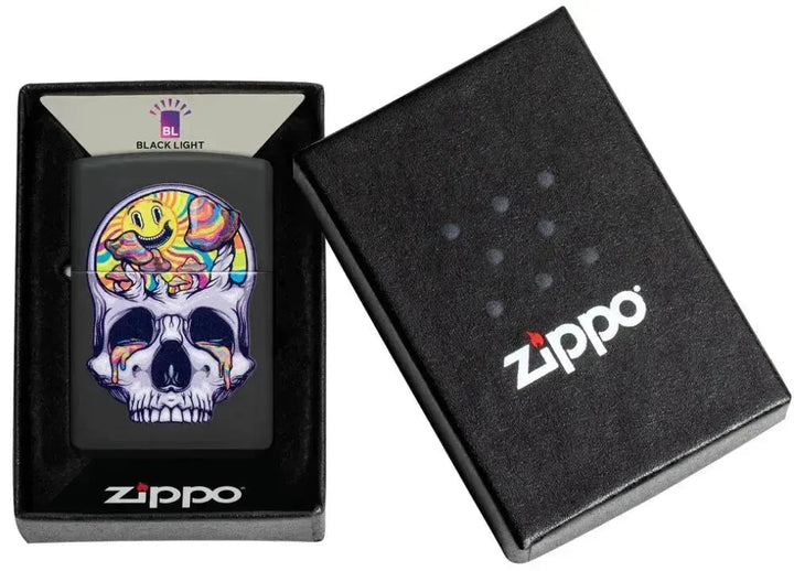 Zippo - Blacklight Skull Design - Matt Svart Lighter - Game-On.no