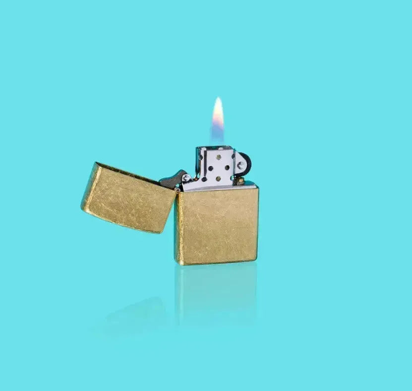 Zippo - Klassisk Street Brass - Messing Lighter - Game-On.no