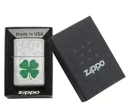 Zippo Lighter - Kløver Design High Polish Krom - Game-On.no